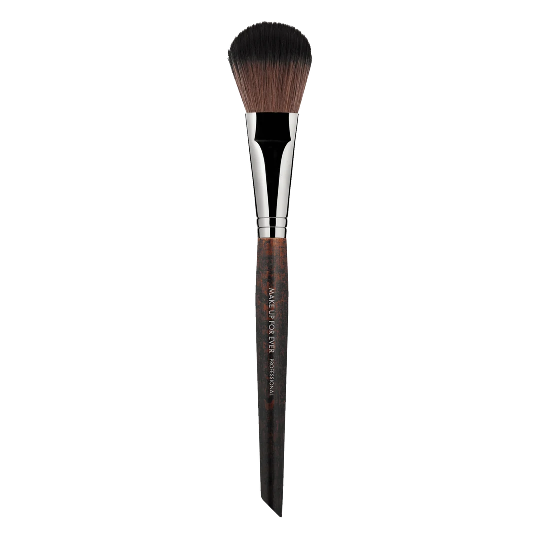 Make Up For Ever Flat Round Blush Brush Large (59156) 1 Make Up For Ever Flat Round Blush Brush Large (59156)